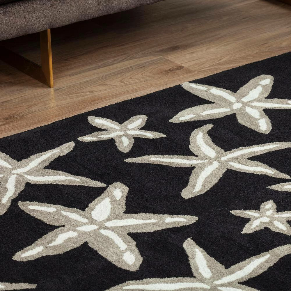 Cove 8 Starfish Black 3 ft. 6 in. x 5 ft. 6 in. Area Rug by Addison Rugs - Image 3